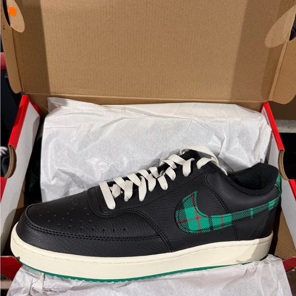 Black and Green Plaid Men's Nike Force Sneakers Size 9 - Picture 4 of 5